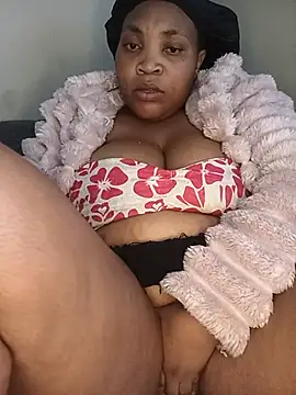 BeverlyQueen15 webcam
