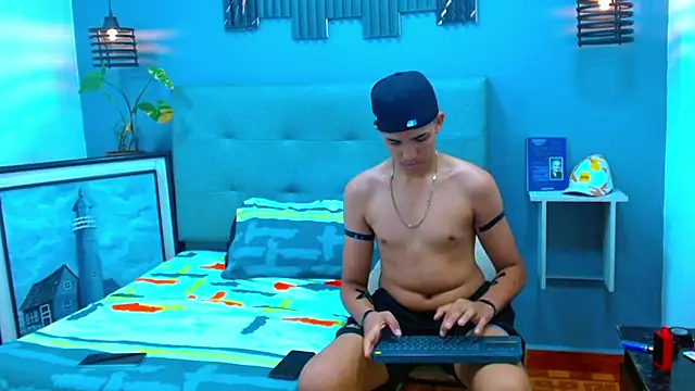 Lukaz_Caballero webcam