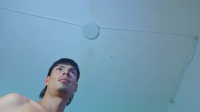 Julian_Blaze7 webcam