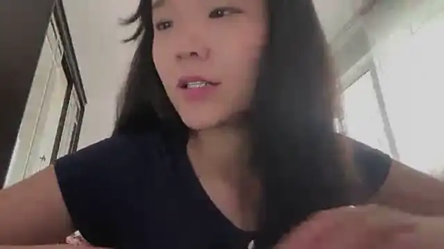 Mika_strawberry webcam