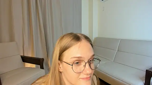 FemMantis webcam