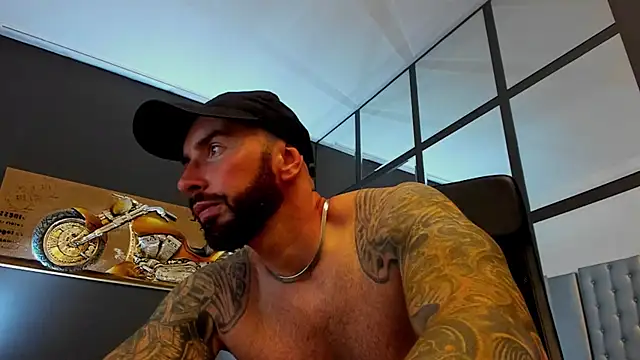 AronGrant webcam