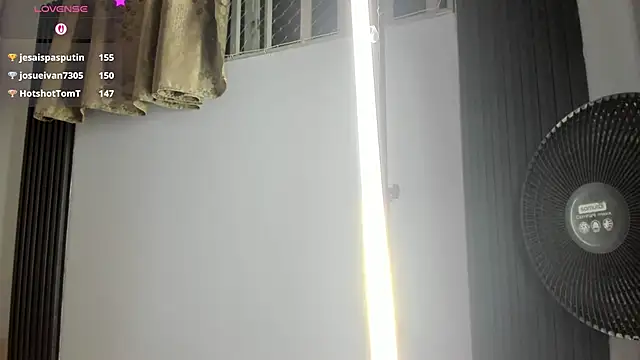 Khloe-Queen webcam