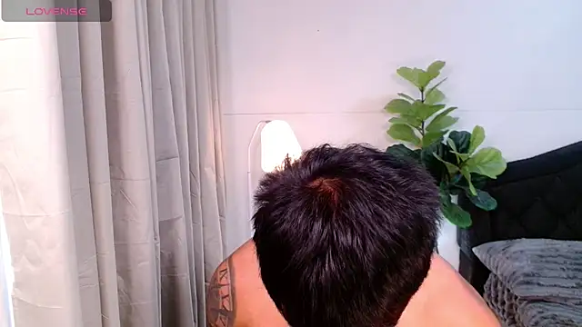PinooyMilker webcam