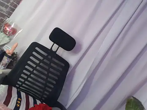 hot_gold69 webcam