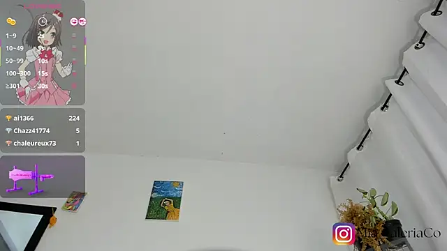 Mia-Valeria- webcam