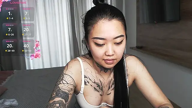 LillGothBaby webcam