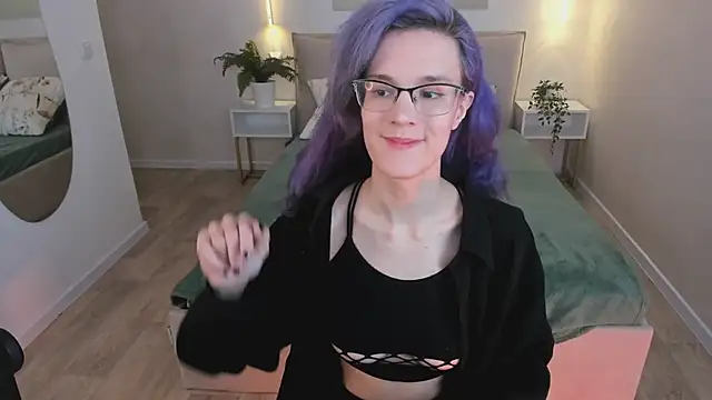 AuraLaunni webcam