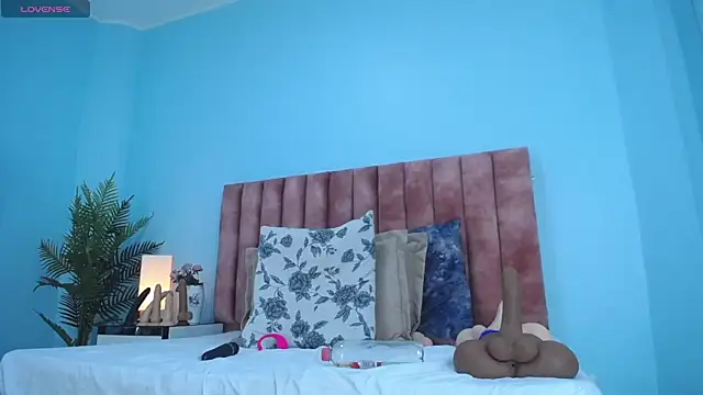 nana_levy webcam