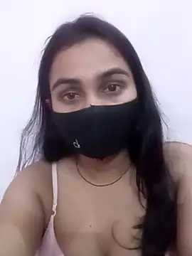 TRISHA0404 webcam