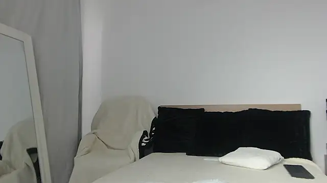 Layla23a live cam on StripChat