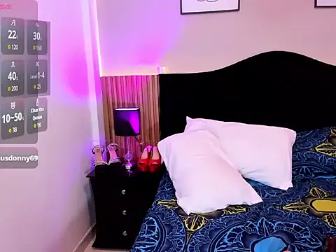 Pauline_Fox webcam