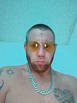 Clarkodile95 webcam
