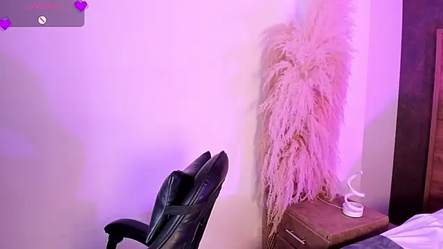 CristineRainn_ webcam