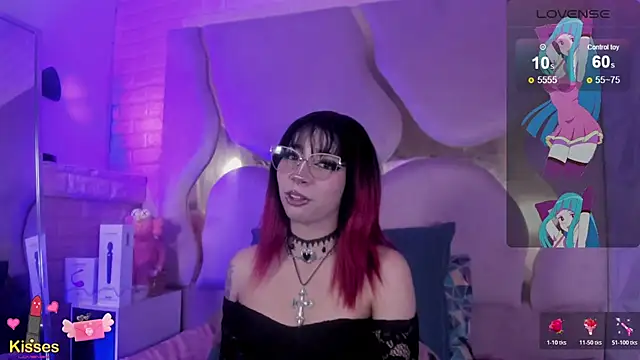 NaniiSisy webcam