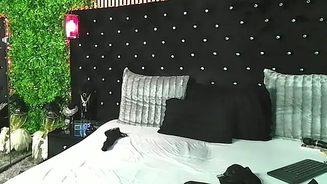InannaStar webcam