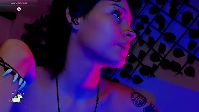 Anny_Kiitty webcam