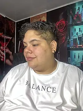 Hailey_Curvy live cam on StripChat