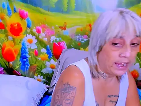 indianroxy webcam