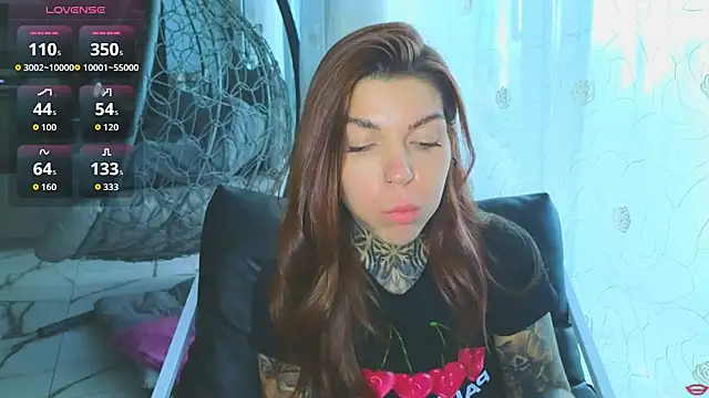 tattooedBabyy live cam on StripChat