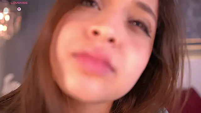 MiaKay1 webcam