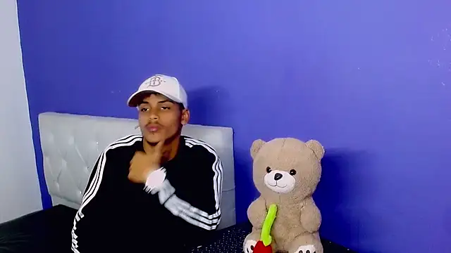 Angel_foxc13 webcam