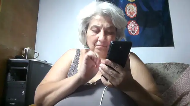 ExquisiteMature webcam