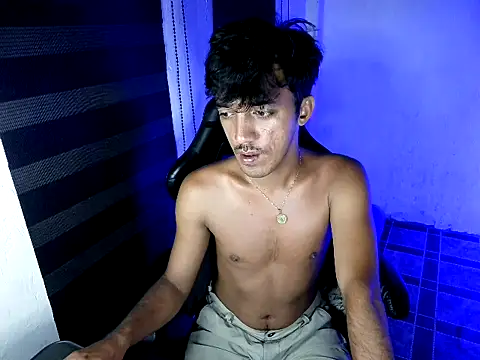 spicy_rowycam (M young) - Fully Naked