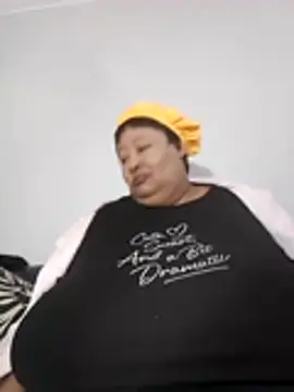nancy111 (F milf) - Make me squit and cum on my toy