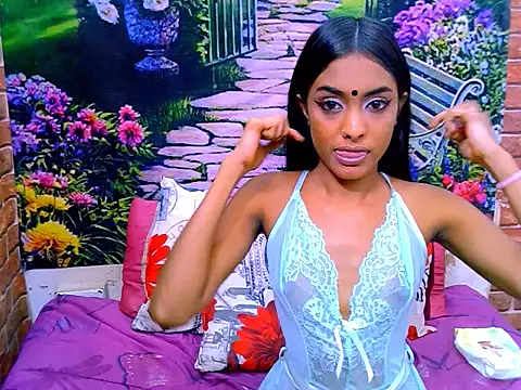 IndianPretty14u2Luv webcam