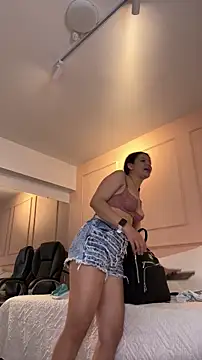 SHARONN____ live cam on StripChat