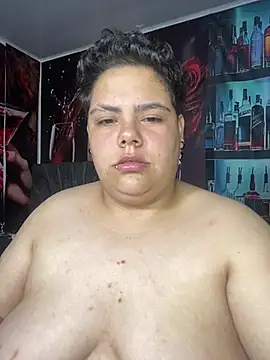 Hailey_Curvy live cam on StripChat