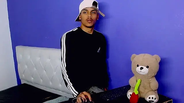 Angel_foxc13 webcam