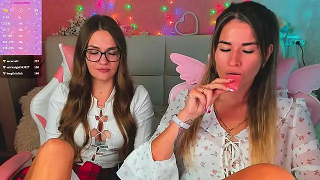hotty_girls_here (G young) - HOT KISS