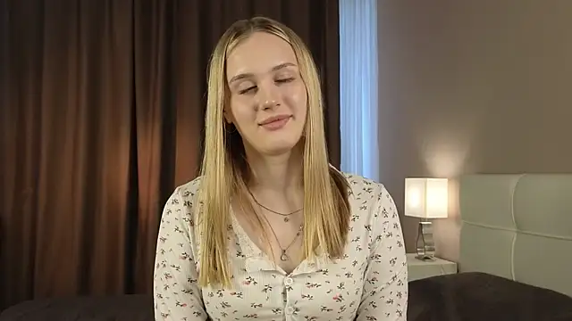 DanikaGudinas webcam