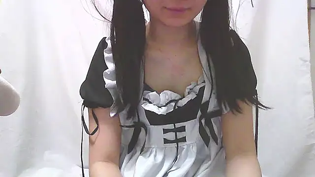 humanRobotSaki live cam on StripChat