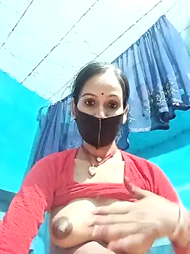 Nandani-758 webcam