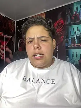 Hailey_Curvy webcam