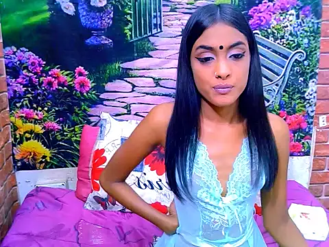 IndianPretty14u2Luv webcam