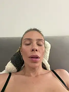 Iris_cherry webcam