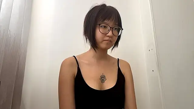 neonami live cam on StripChat