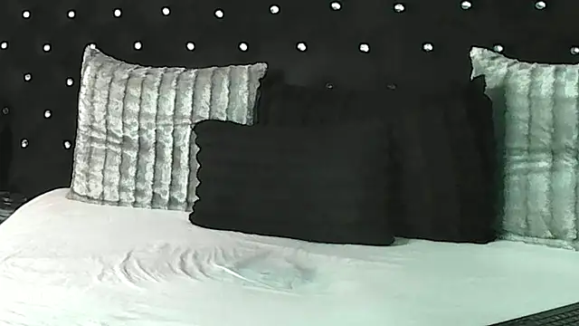 InannaStar webcam