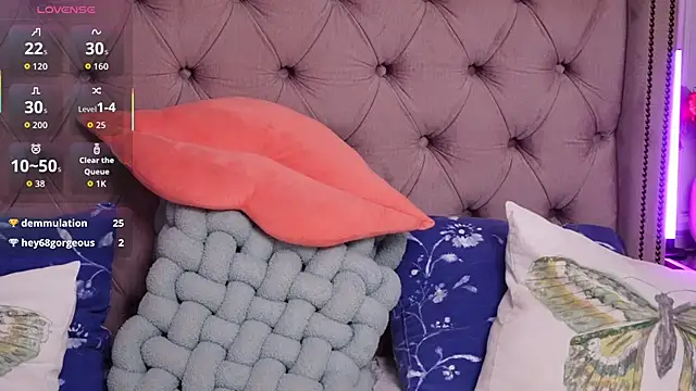 JenniferLovve webcam