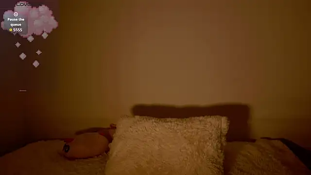 seraphine_star live cam on StripChat