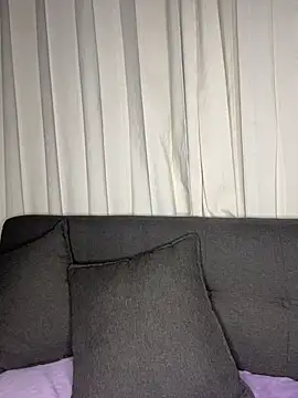 baby_akuma webcam