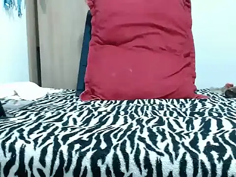 violeta36 live cam on StripChat