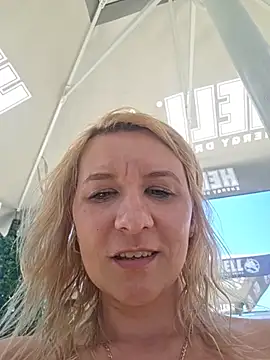 KaylinJan webcam
