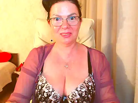Monica-1203 webcam