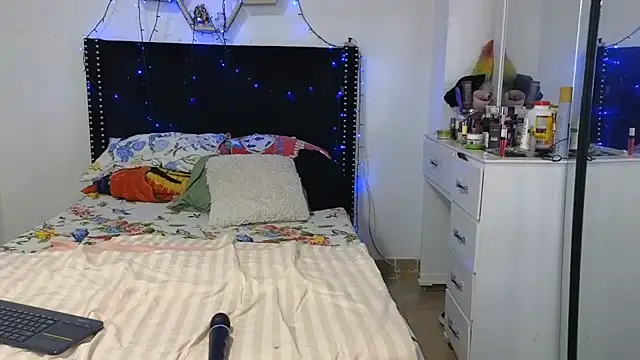 charlotte_077 webcam