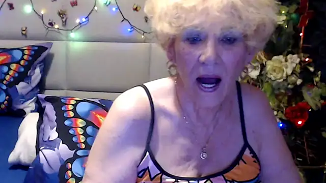 HappyWomanOn webcam